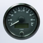 SingleViu 3 1/8in (80mm) 90mph speedometer. Retail pack with harness