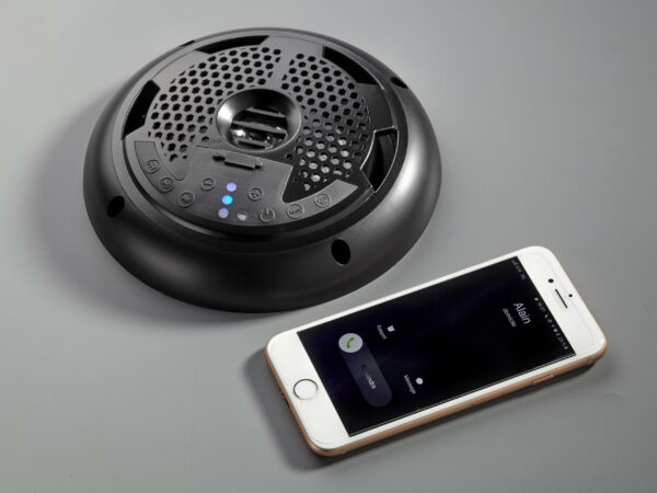 VDO IZI Speaker - Black Bluetooth® - USB / MP3 Speaker - Image 6